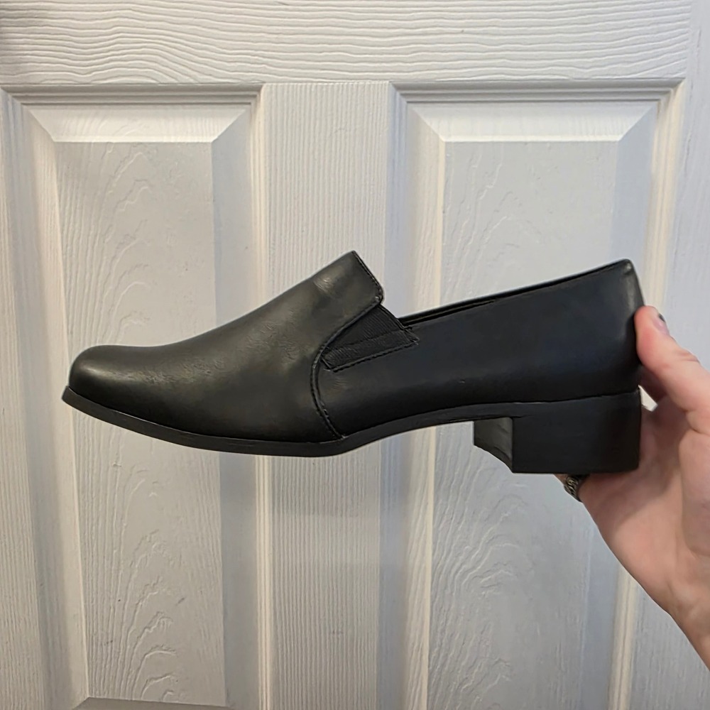 Trotters Black Leather Square Toe Slip On Loafer Block Heel Size 10.5M Shoes - Picture 5 of 8